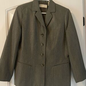 Classic Women's Blazer in Gray by Liz Claiborne size 10P